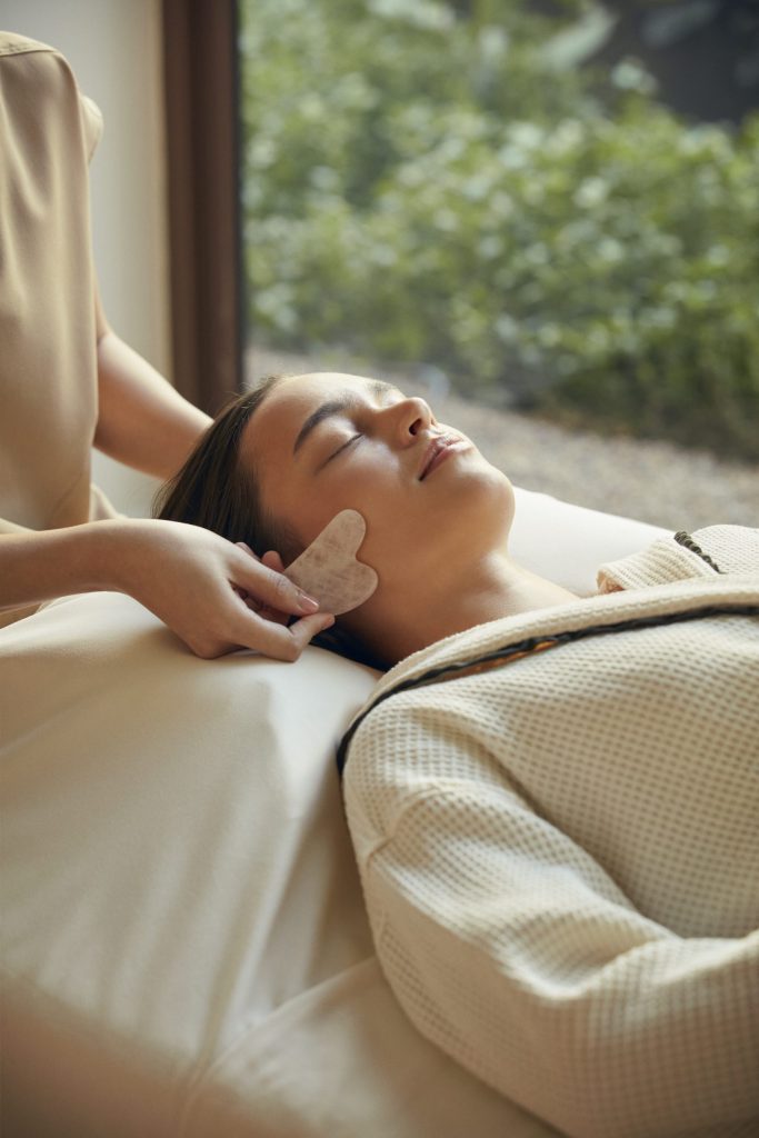 Rose Crystal Lymphatic Facial